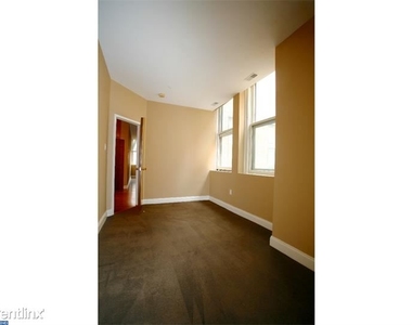 1600 Walnut St - Photo Thumbnail 2