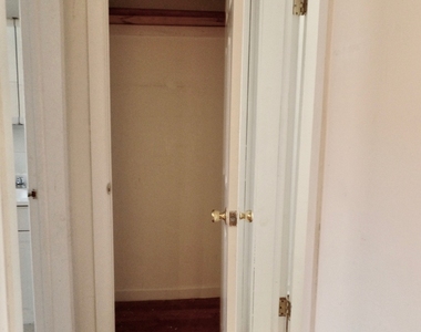 356 St Johns Place - Photo Thumbnail 4