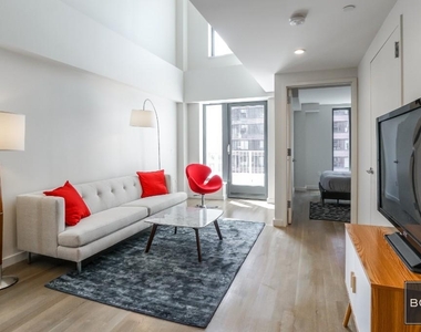 515 East 86th Street - Photo Thumbnail 1