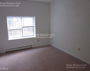 41 Belmont St. - Photo Thumbnail 12