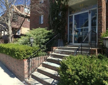 41 Belmont St. - Photo Thumbnail 6