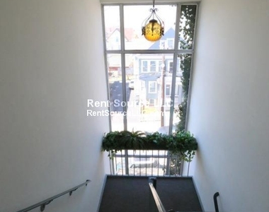 41 Belmont St. - Photo Thumbnail 9