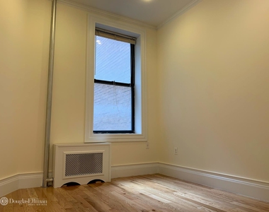 175 Lexington Avenue - Photo Thumbnail 3