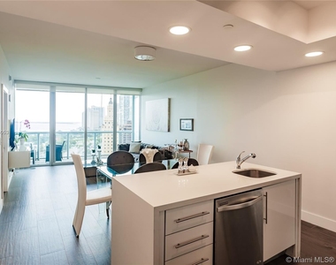 888 Biscayne Blvd Apt 1803 - Photo Thumbnail 20