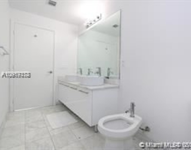 888 Biscayne Blvd Apt 5104 - Photo Thumbnail 16