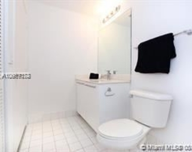 888 Biscayne Blvd Apt 5104 - Photo Thumbnail 8