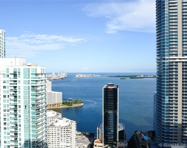 1010 Brickell Av - Photo Thumbnail 12