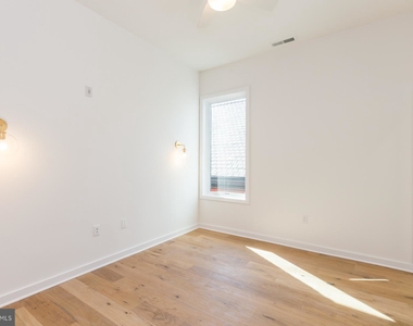 1416 Frankford Avenue - Photo Thumbnail 9