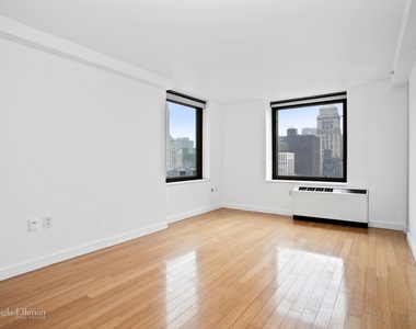 100 West 39th St - Photo Thumbnail 6