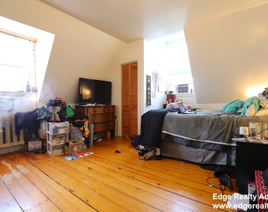 24 Murdock St. - Photo Thumbnail 3