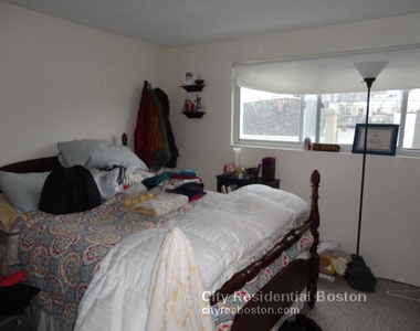 385 Dorchester St. - Photo Thumbnail 7