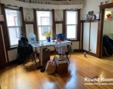 124 Brooks St. - Photo Thumbnail 7