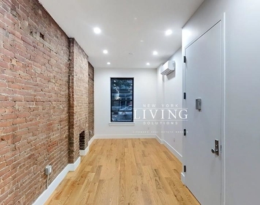 577 Vanderbilt Avenue - Photo Thumbnail 2