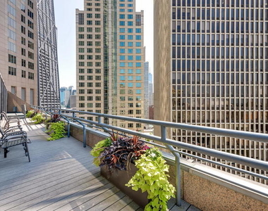 950 North Michigan Avenue - Photo Thumbnail 27