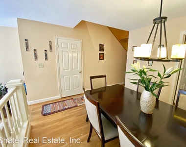 2642 Woodley Place, Nw - Photo Thumbnail 10