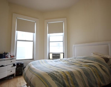 228 West 72nd Street - Photo Thumbnail 4