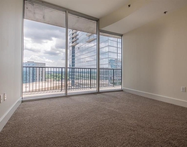 1080 Peachtree Street Ne # 1505 - Photo Thumbnail 11