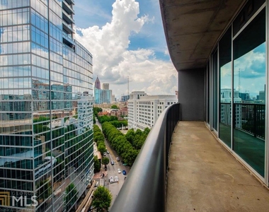 1080 Peachtree St - Photo Thumbnail 1