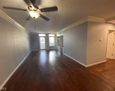 3334 Peachtree - Photo Thumbnail 16