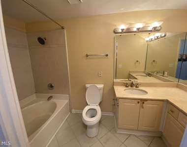 3334 Peachtree - Photo Thumbnail 11