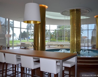 5161 Collins Ave - Photo Thumbnail 9