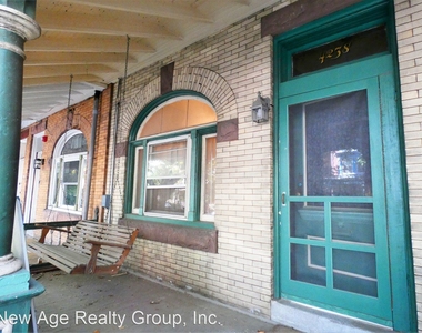 4238 Pine Street - Photo Thumbnail 2