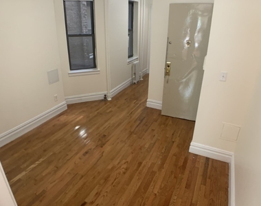 144 West 17th Street - Photo Thumbnail 1