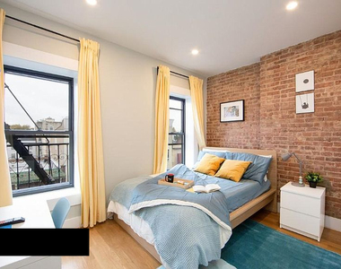 759 Manhattan Avenue - Photo Thumbnail 2