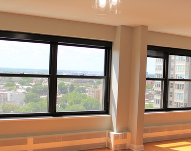 3410 North Lake Shore Drive - Photo Thumbnail 6