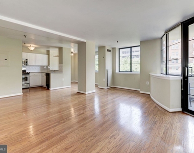 1312 Massachusetts Ave Nw #301 - Photo Thumbnail 2