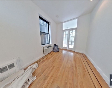 246 West 22 Street - Photo Thumbnail 1