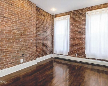 117 Varick St - Photo Thumbnail 1