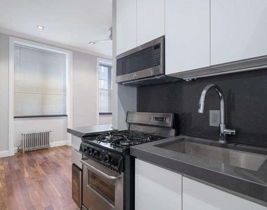 329 EAST 58TH STREET - Photo Thumbnail 5