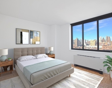 360 West 43rd Street - Photo Thumbnail 4