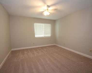 1215 Wingate Way - Photo Thumbnail 12