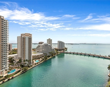 495 Brickell Ave - Photo Thumbnail 18