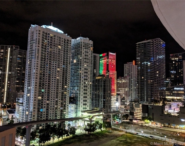 350 S Miami Ave - Photo Thumbnail 7