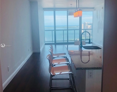 888 Biscayne Blvd Apt 4104 - Photo Thumbnail 4