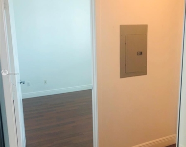 888 Biscayne Blvd Apt 4104 - Photo Thumbnail 21