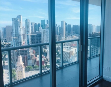 888 Biscayne Blvd Apt 4104 - Photo Thumbnail 8