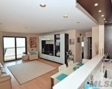 360 Shore Road  #5e - Photo Thumbnail 1