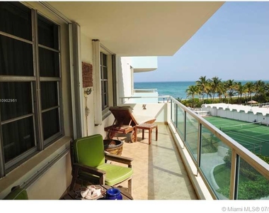 5151 Collins Ave - Photo Thumbnail 1