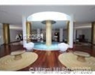 5151 Collins Ave - Photo Thumbnail 31