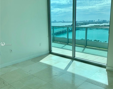 900 Biscayne Blvd - Photo Thumbnail 6