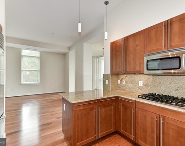 2425 L Street Nw - Photo Thumbnail 11