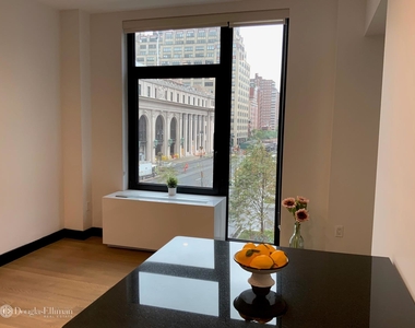 401 West 33rd Street - Photo Thumbnail 2