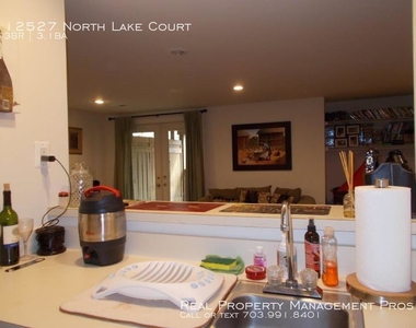 12527 North Lake Court - Photo Thumbnail 10