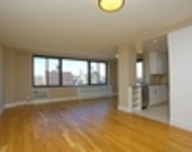 784 Columbus Avenue - Photo Thumbnail 4