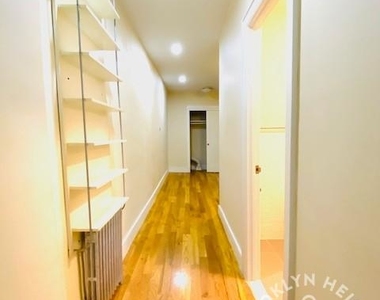 130 Montague Street - Photo Thumbnail 4