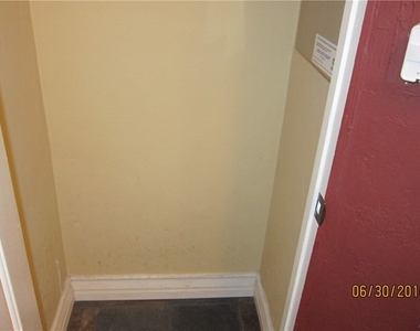 2916 W 79th Street - Photo Thumbnail 19